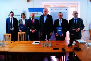 Podpisanie umowy na zakup autobusów elektrycznych, Toruń 2022