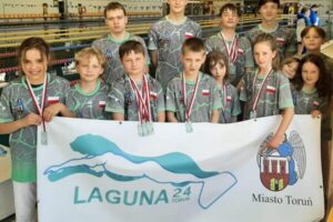 Zawodnicy Laguny 24 podczas Mistrzostw Polski w pływaniu w płetwach