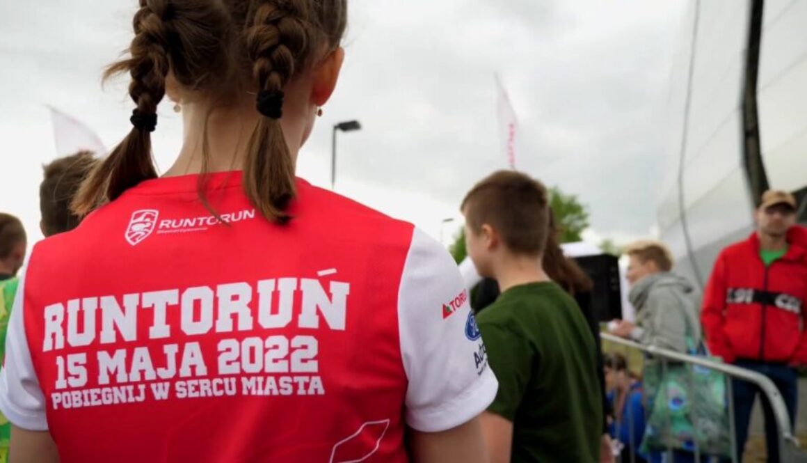 Bieg dla dzieci i młodzieży podczas Run Toruń
