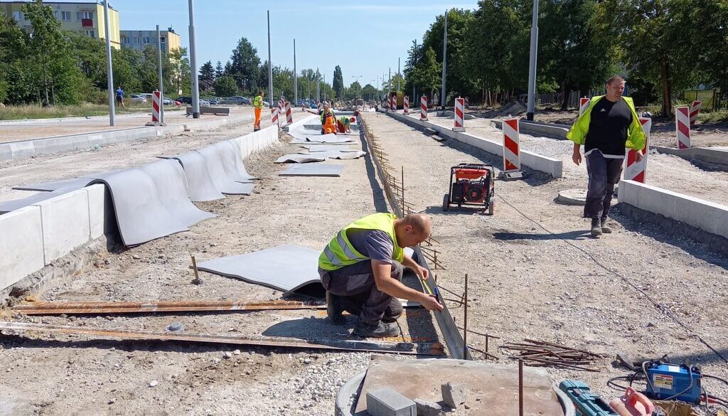 Prace na budowie linii tramwajowej na Jar, lipiec 2022