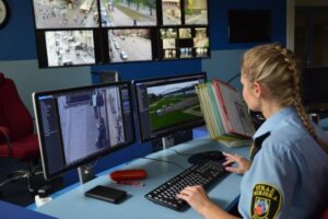 Operator monitoringu Straży Miejskiej w Toruniu