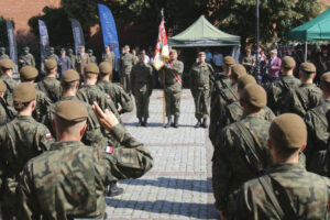 Przysięga żołnierzy WOT na rynku w Toruniu