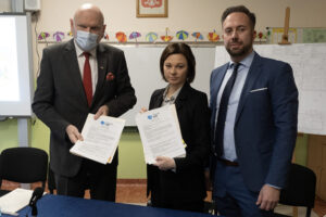 Podpisanie umowy na budowę szkoły przy ul. Strzałowej