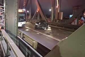 wypadek most